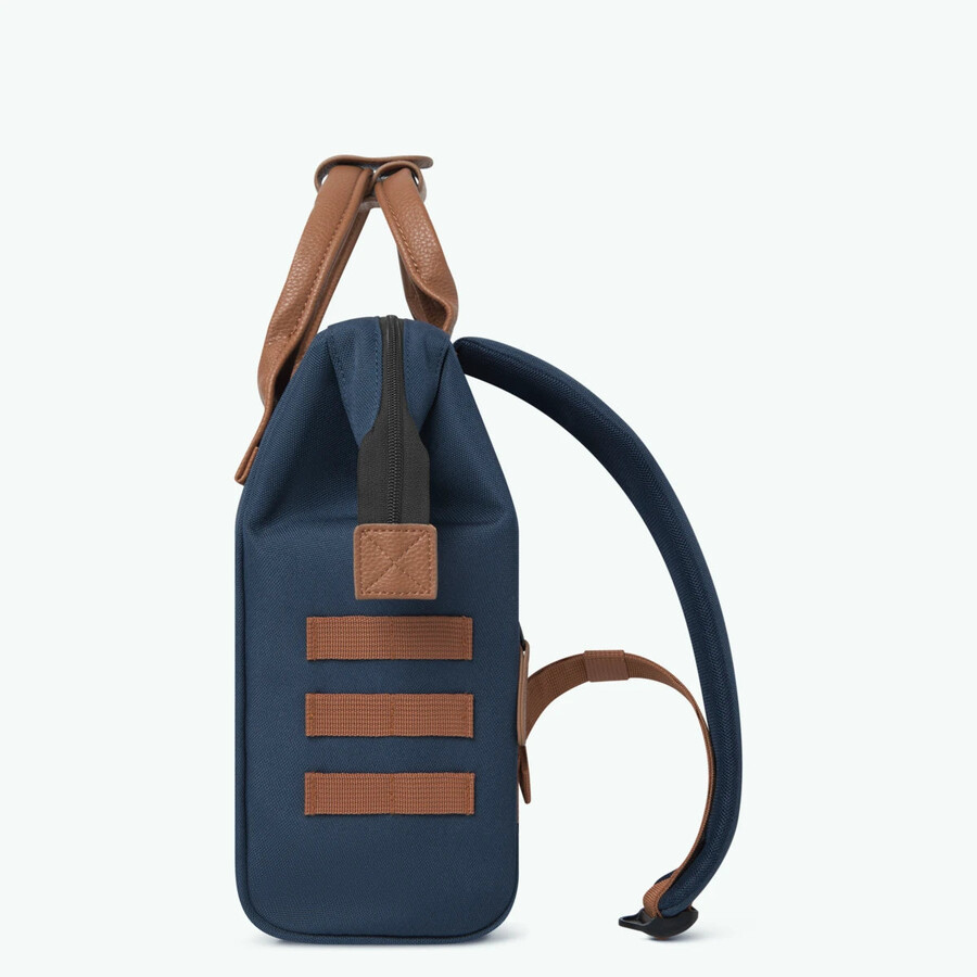 backpack adventurer small chicago