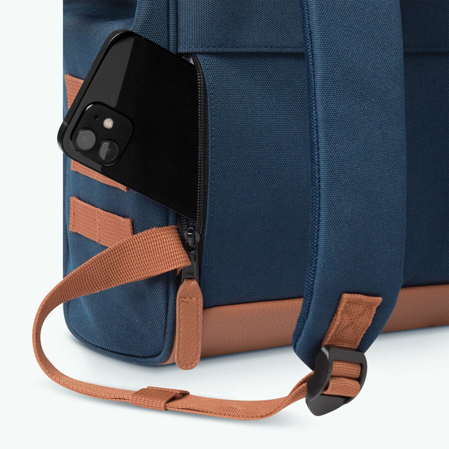backpack adventurer small chicago